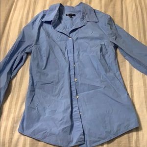 Women’s Tailored Button down